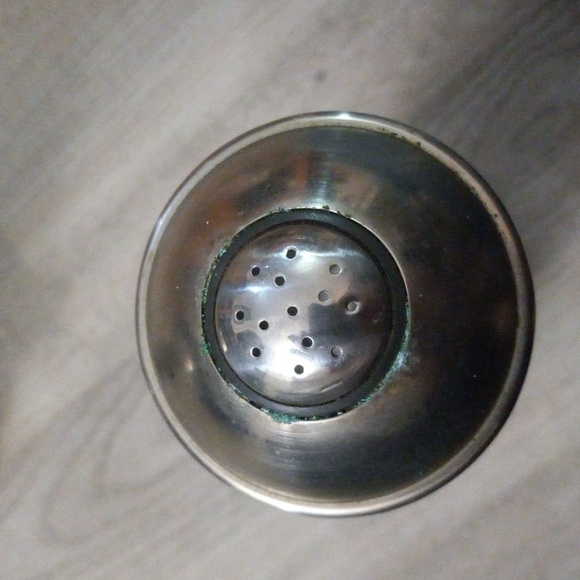 Heavy Glass Salt and Pepper - Picture 4 of 4